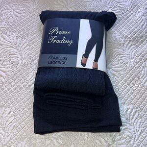 Women’s SEAMLESS LEGGINGS ONE SIZE FIT ALL